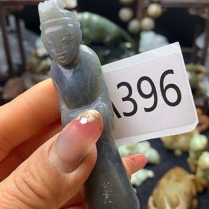 和田玉未镶嵌车挂