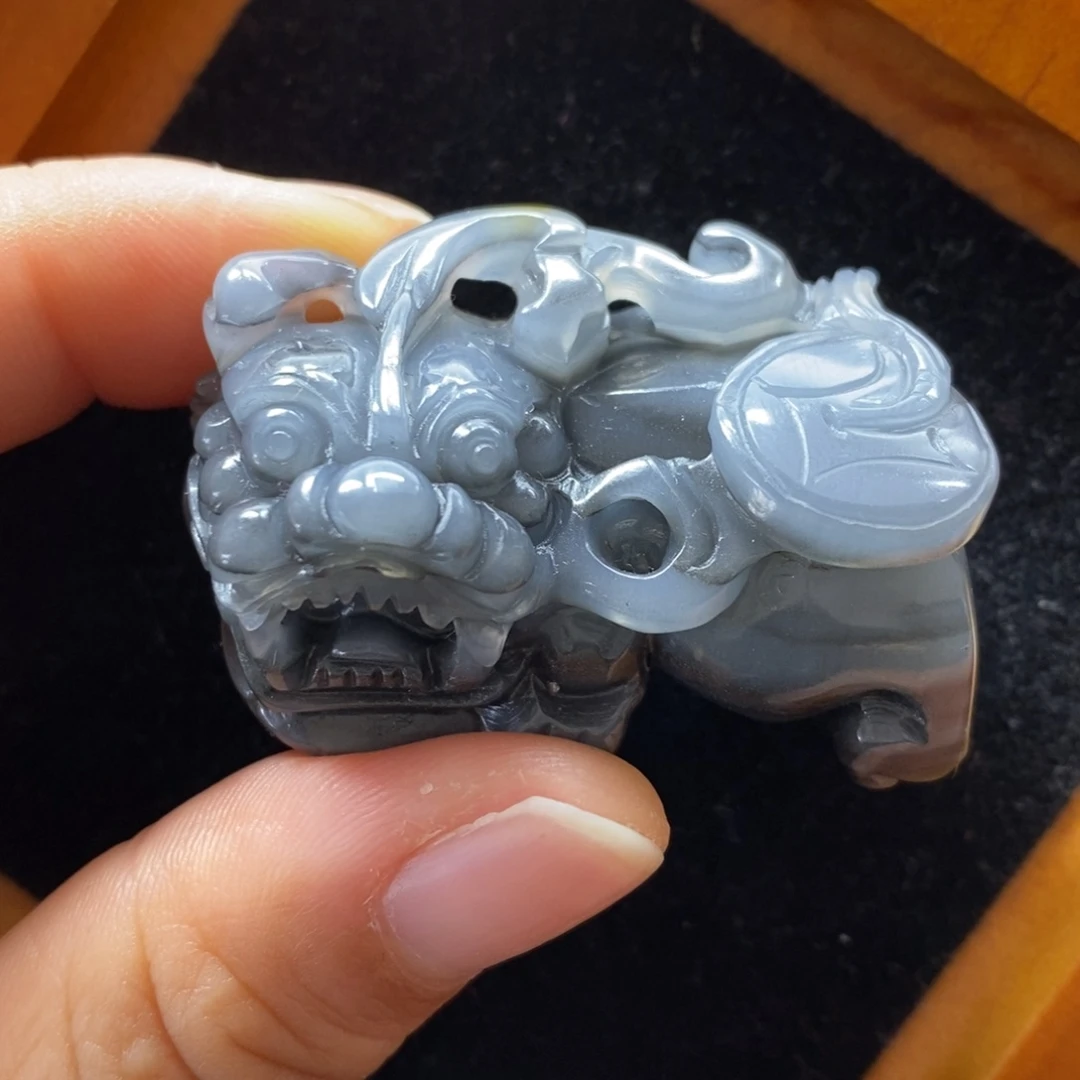 石英质玉（黄龙玉）颈饰未镶嵌