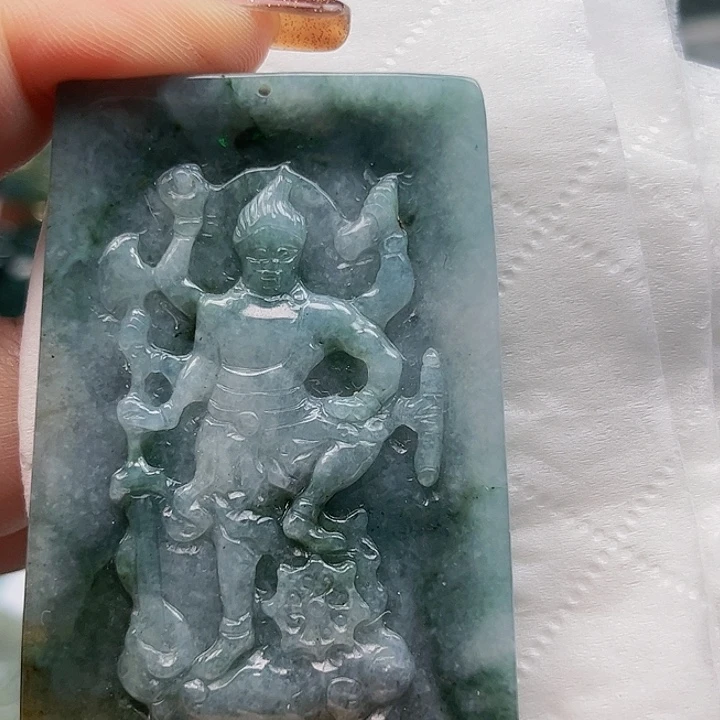 翡翠未镶嵌颈饰挂件