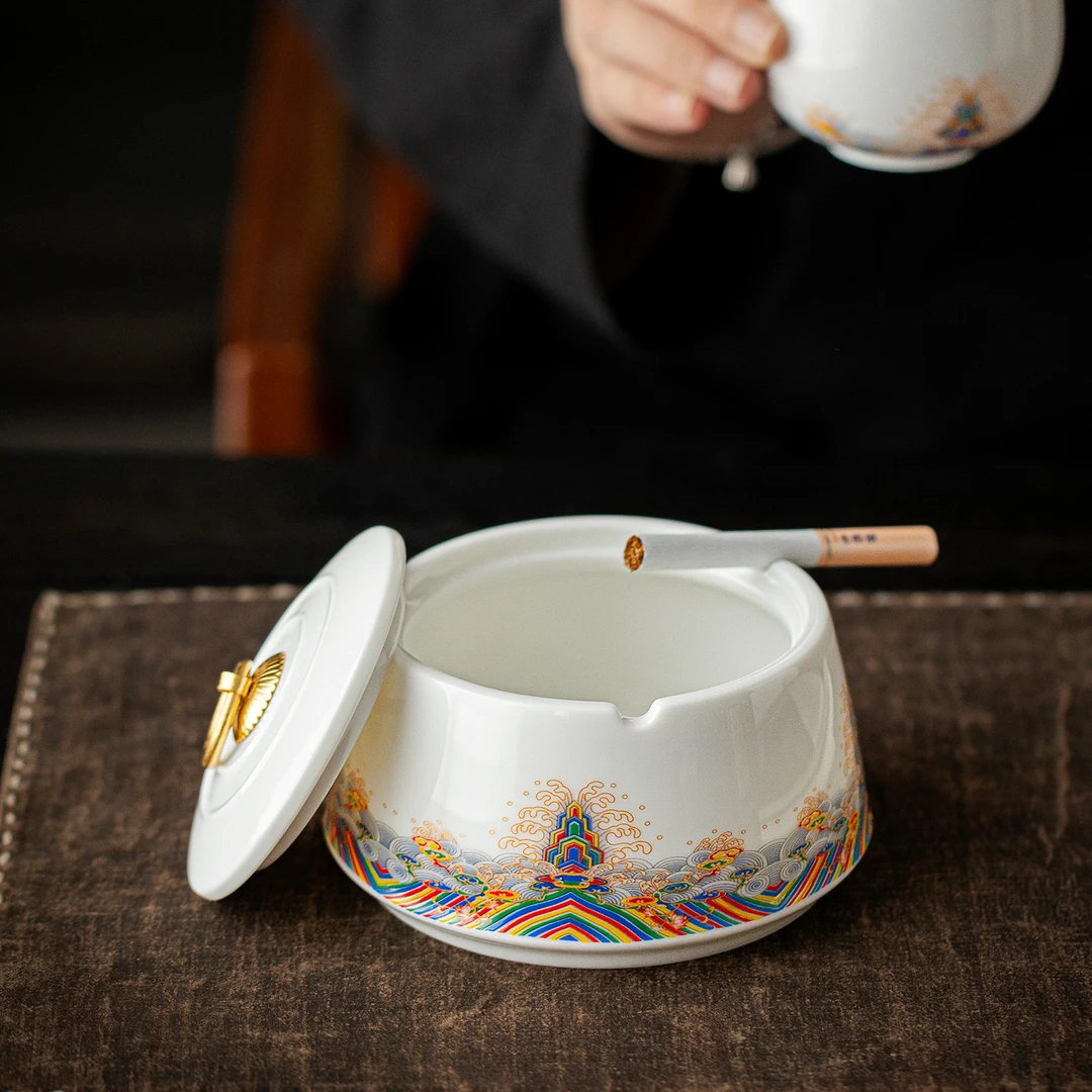 煌山羊脂玉白瓷烟灰缸带盖防飞灰家用海水江崖烟盅茶台摆件日式