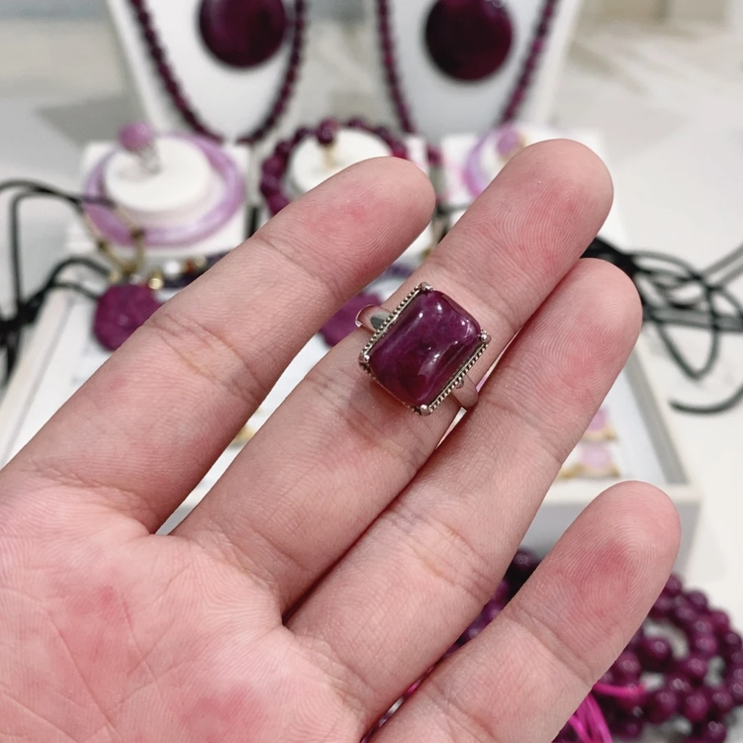 银S925镶嵌红宝石戒指