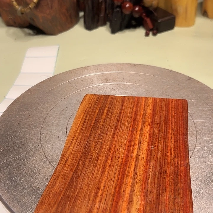 G***室端景台紫檀木类檀香