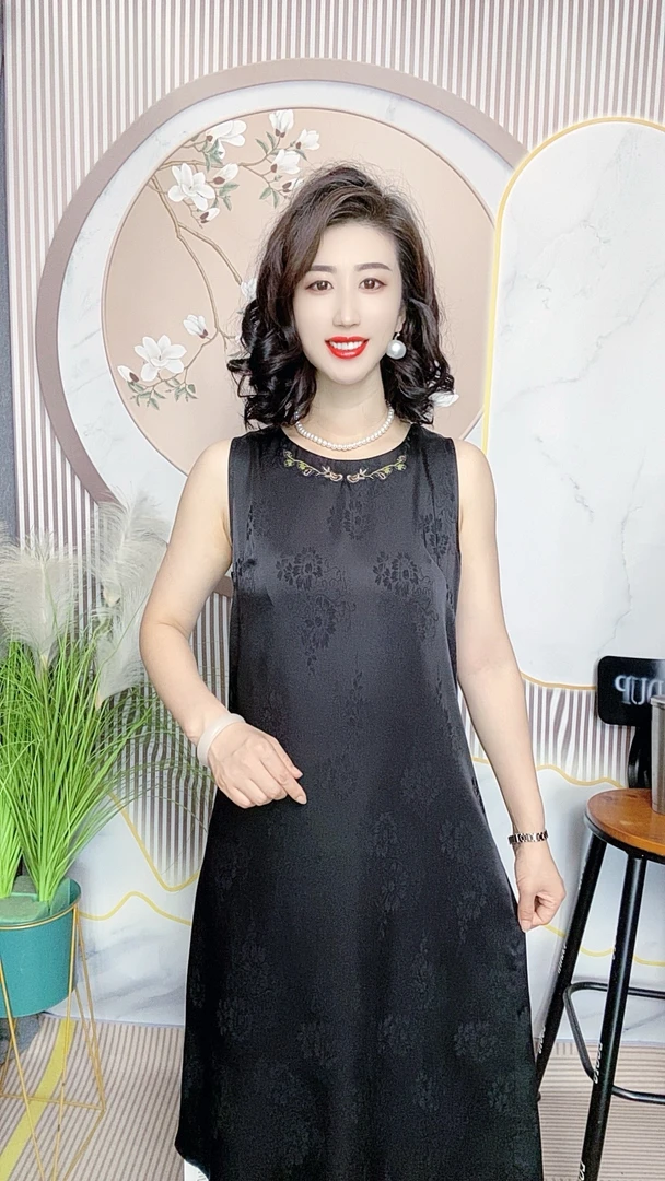 【沐丹阁女装】洋气宽肩无袖连衣裙夏季新款宽松显瘦气质背心裙