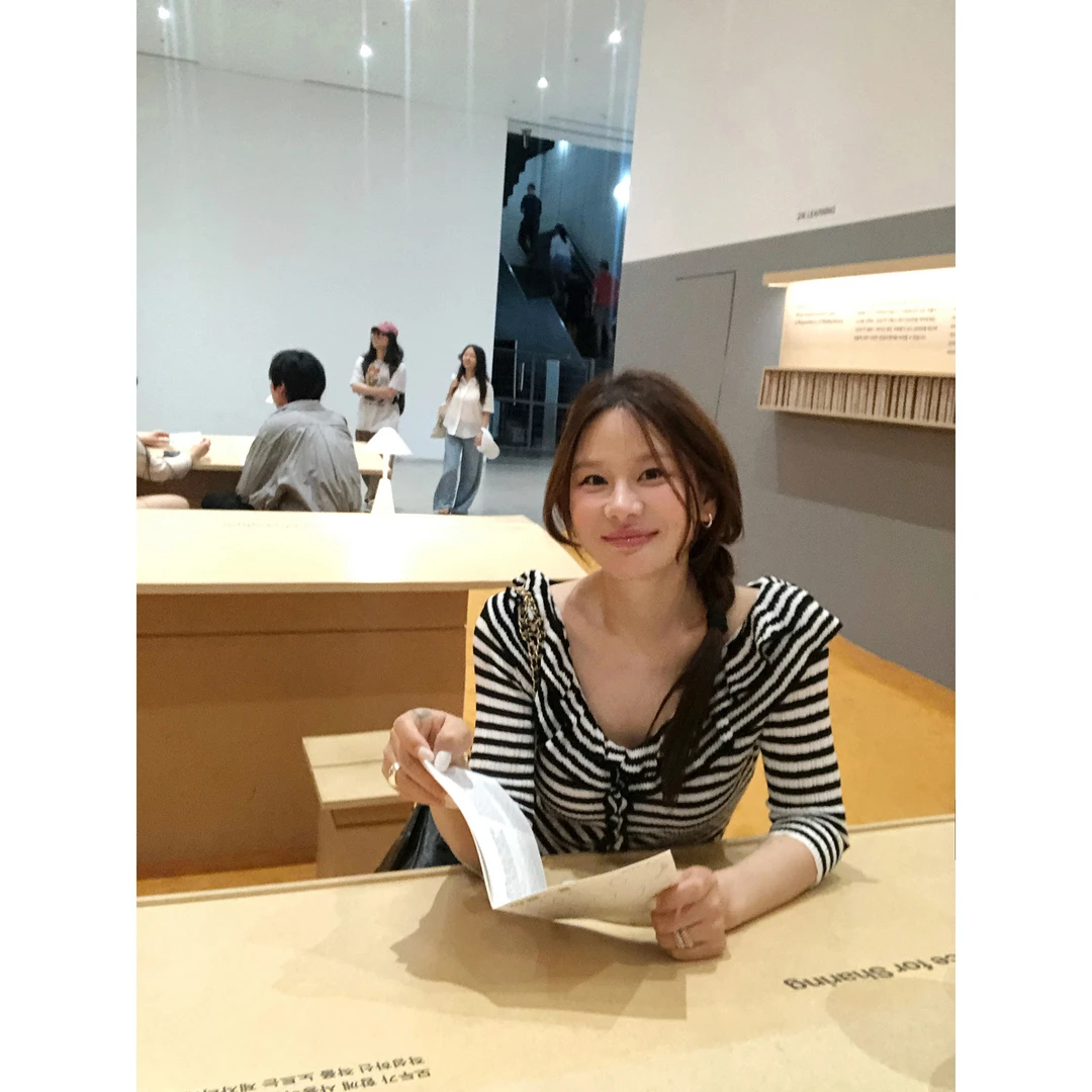 WXLSTUDIO  元气仲夏  莱赛尔波浪中袖针织短裙套装