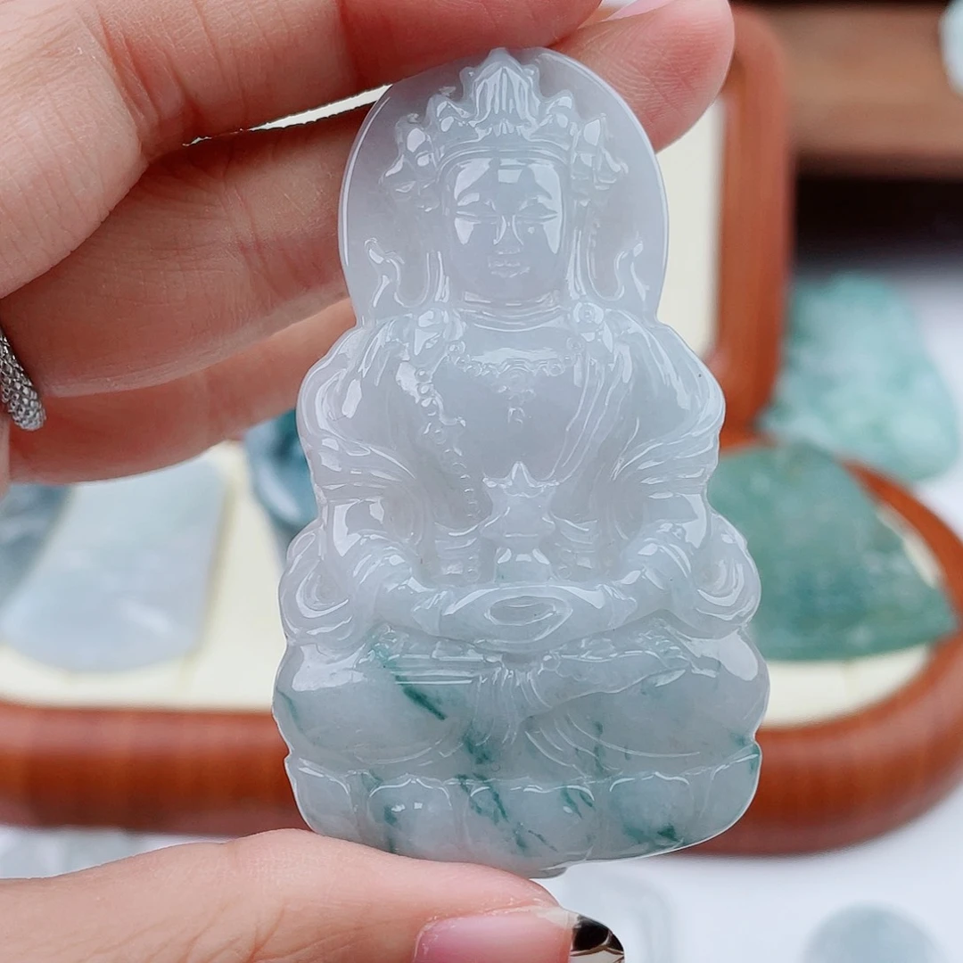 翡翠未镶嵌项圈度姆