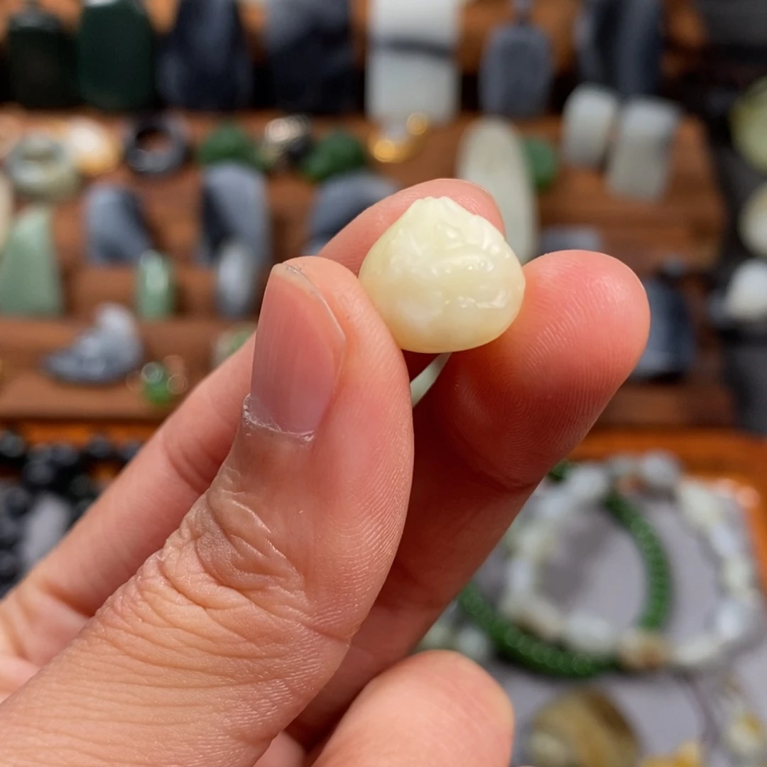 和田玉小龙女未镶嵌