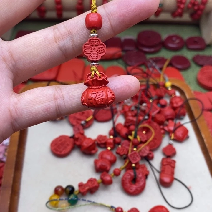 天然辰砂福袋手机挂件