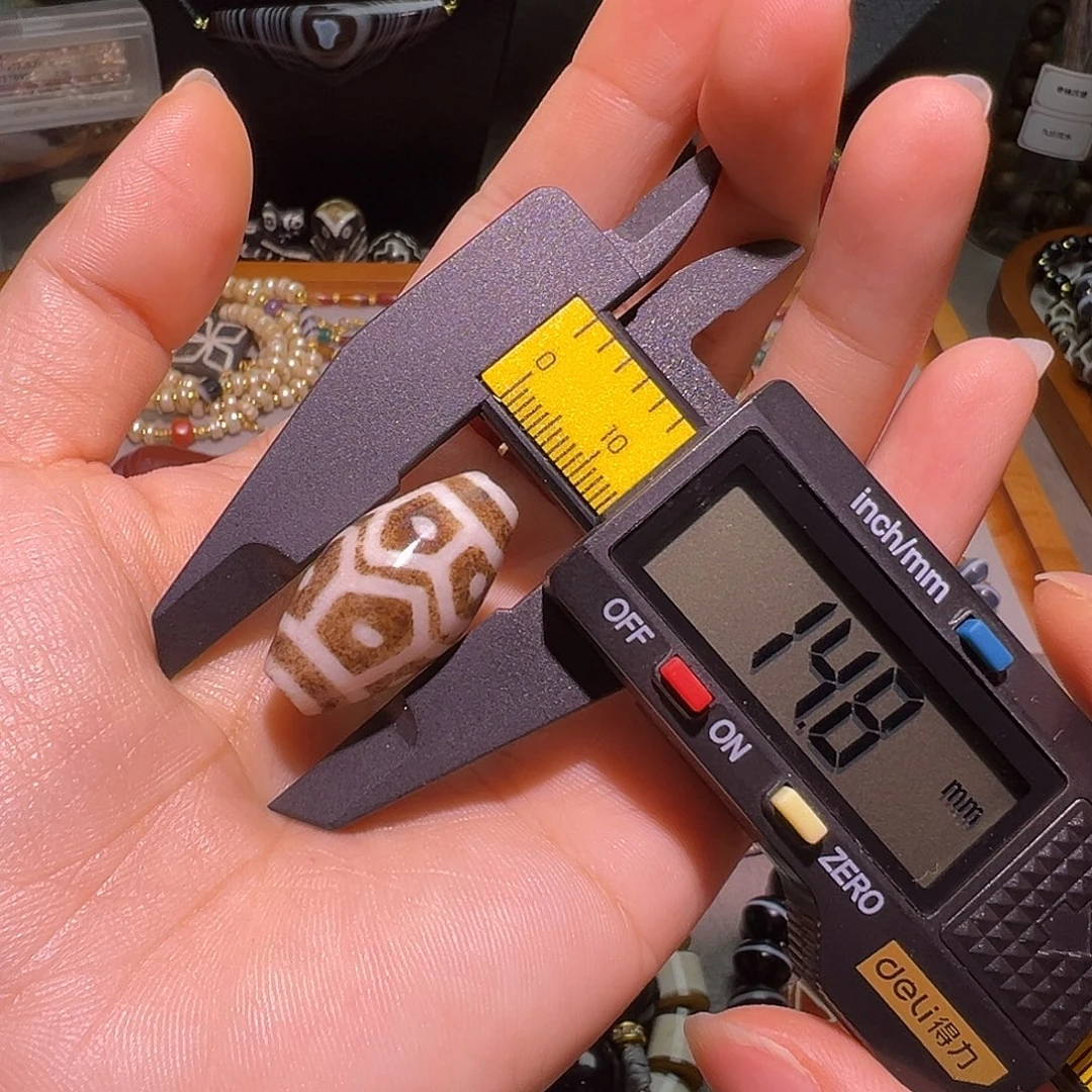 树脂制品邦提克佩珠