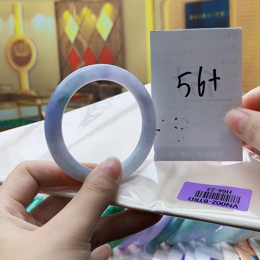 翡翠未镶嵌手镯0……