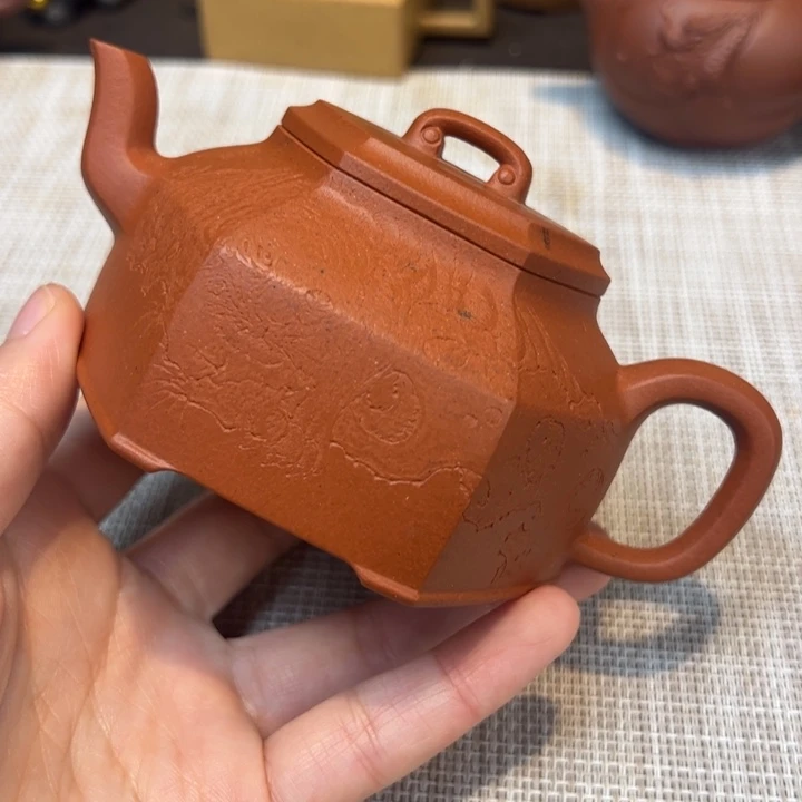 紫砂茶壶六方，容量200毫升，红泥
