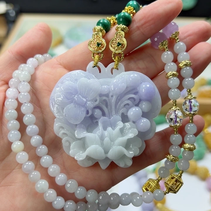 颈饰未镶嵌翡翠吊坠