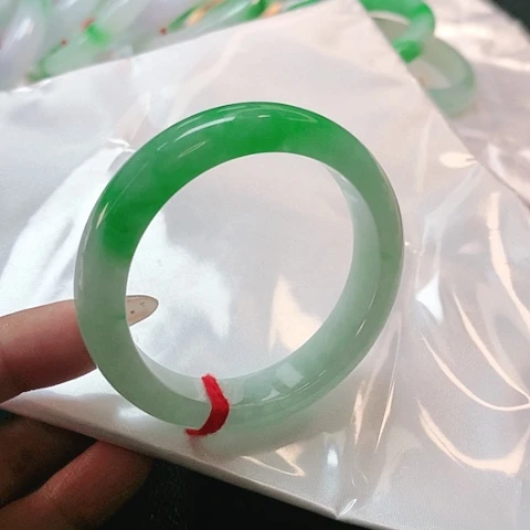 未镶嵌手镯翡翠2914