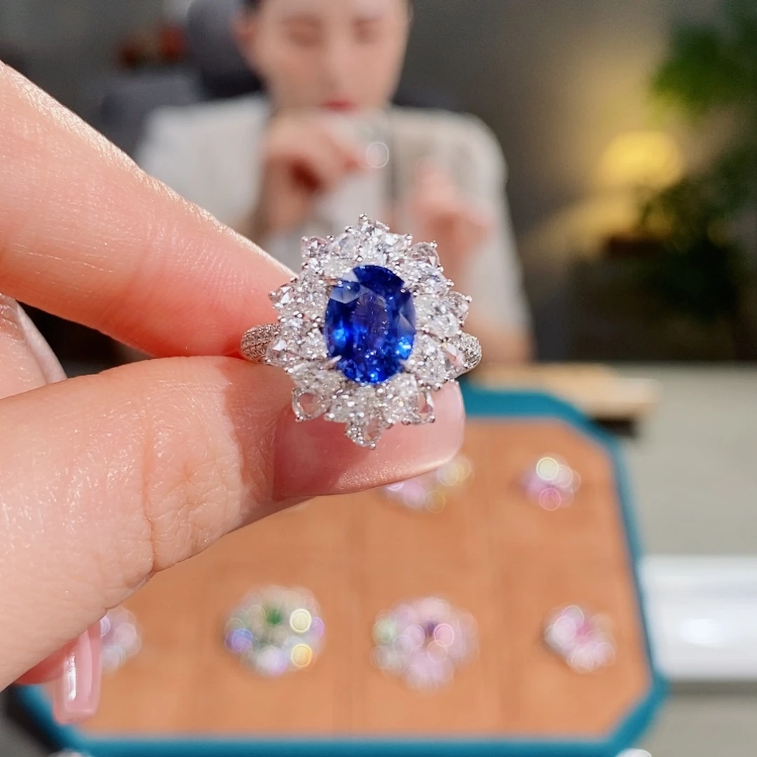 蓝宝石18K金镶嵌戒指2.08ct