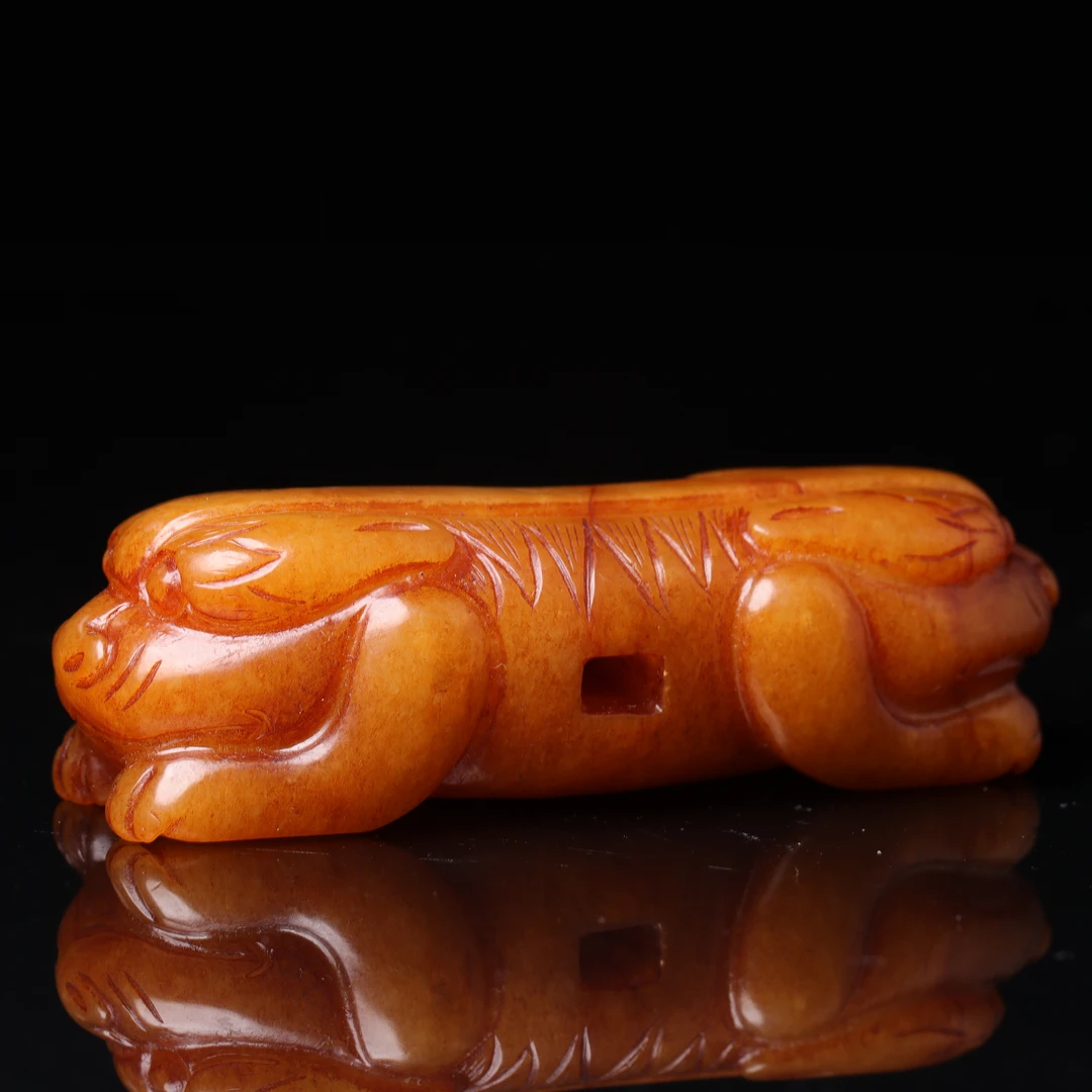 明代和田玉瑞兽把件-NX