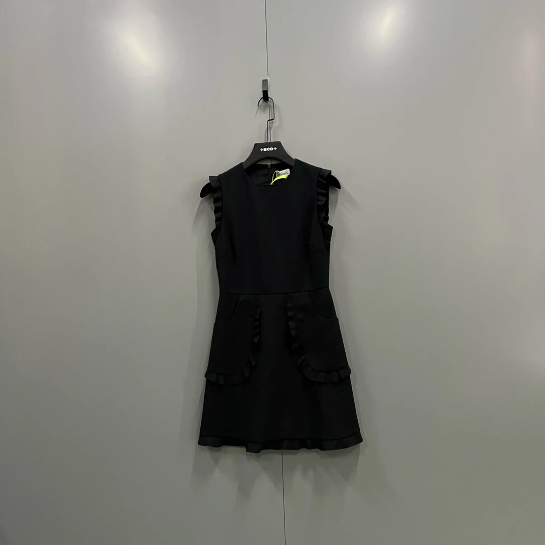 95新 Valentino/华伦天奴 tt2 荷叶边无袖连衣裙 40/98新 606142