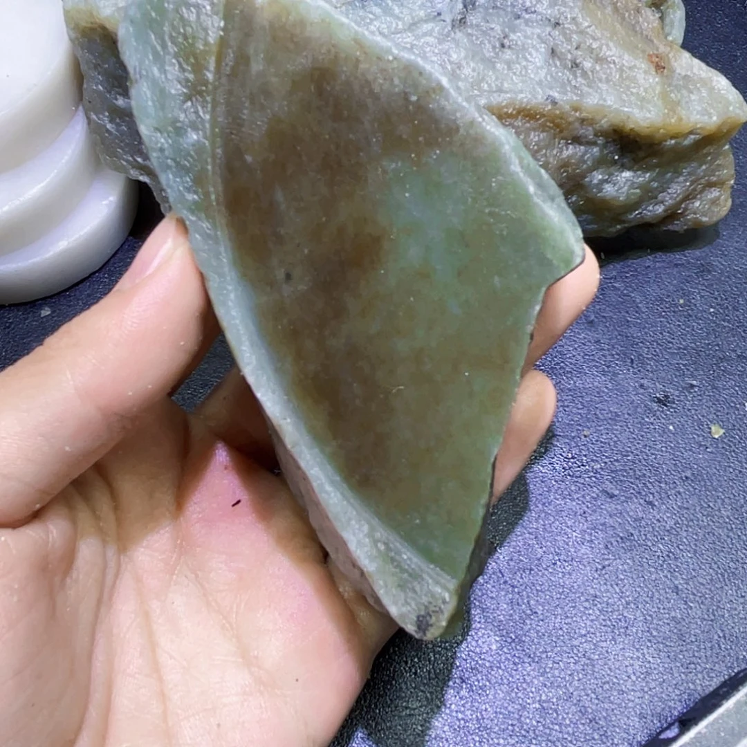 和田玉未镶嵌珠宝半成品