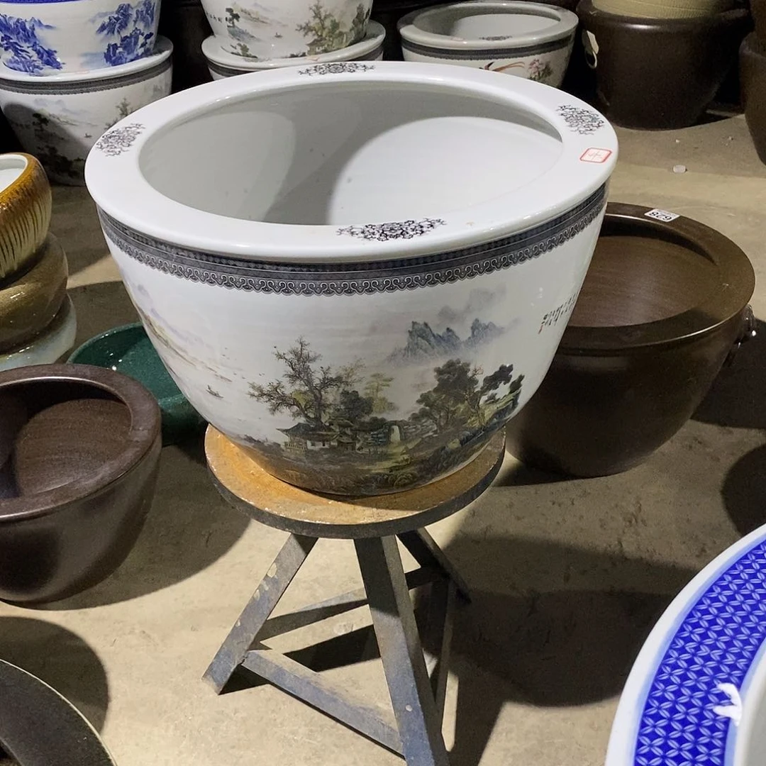 景德镇陶瓷鱼缸艺术