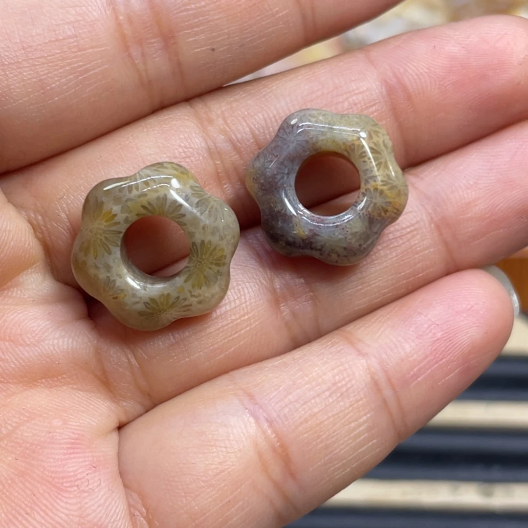 米***修硅化玉未镶嵌颈饰k40