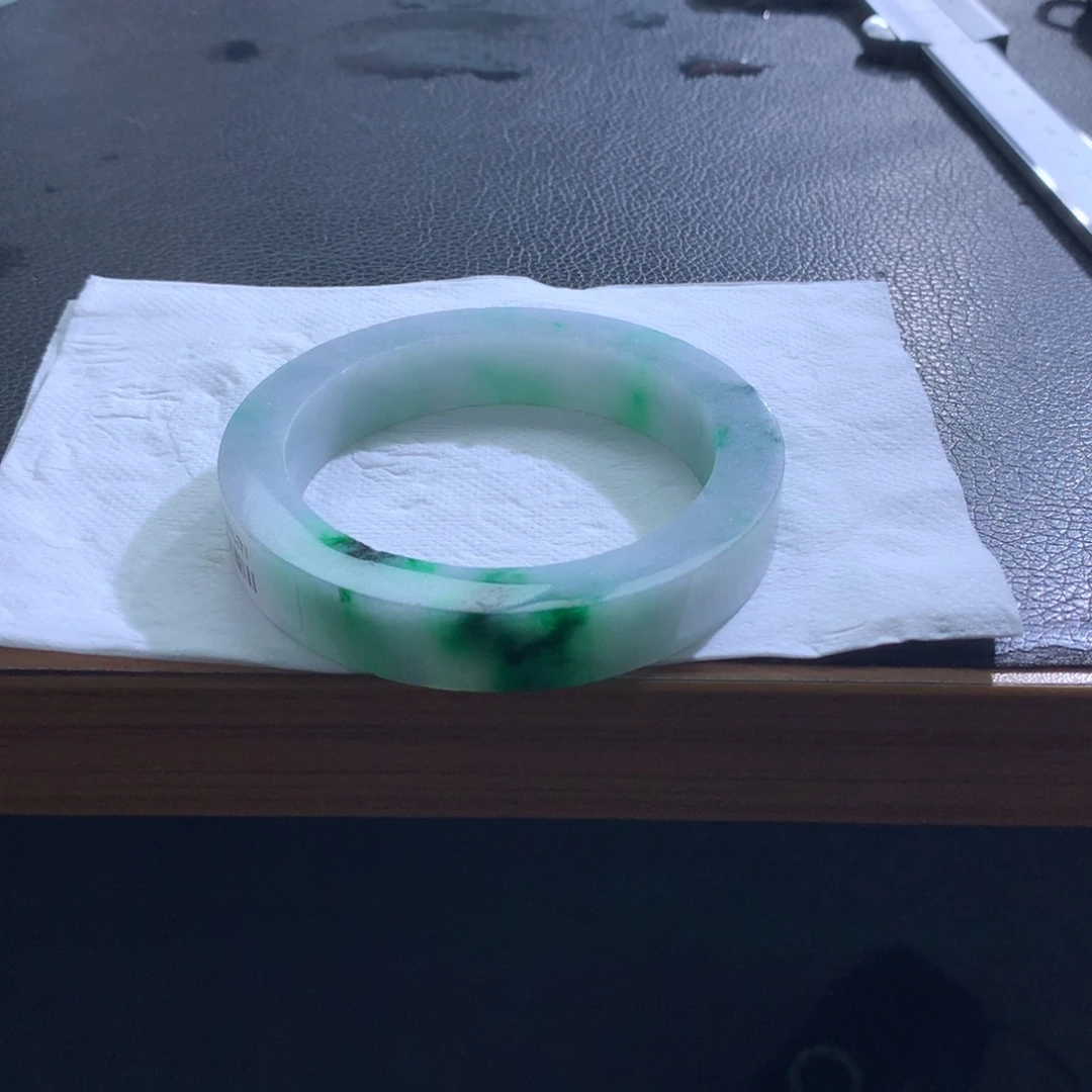 定制翡翠未镶嵌翡翠手镯辣绿阳绿绿花