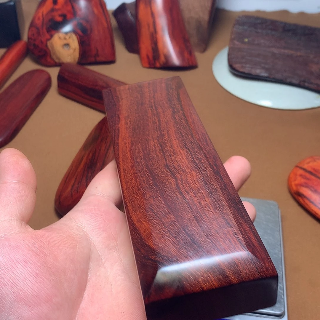 檀香紫檀（小叶紫檀）0**2