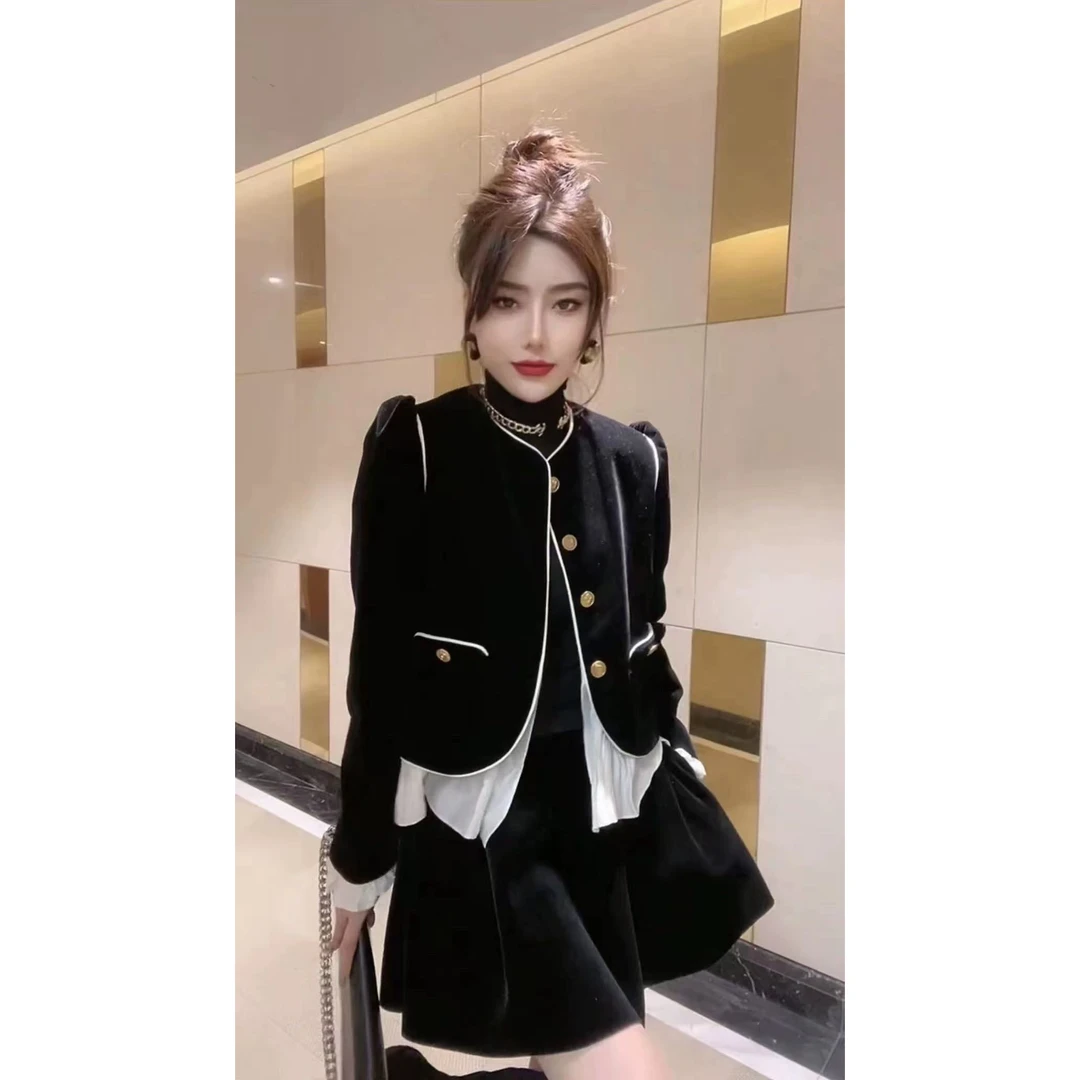 2025年秋季新款韩系潮流金丝绒女士修身外套与短裙两件套时髦百搭