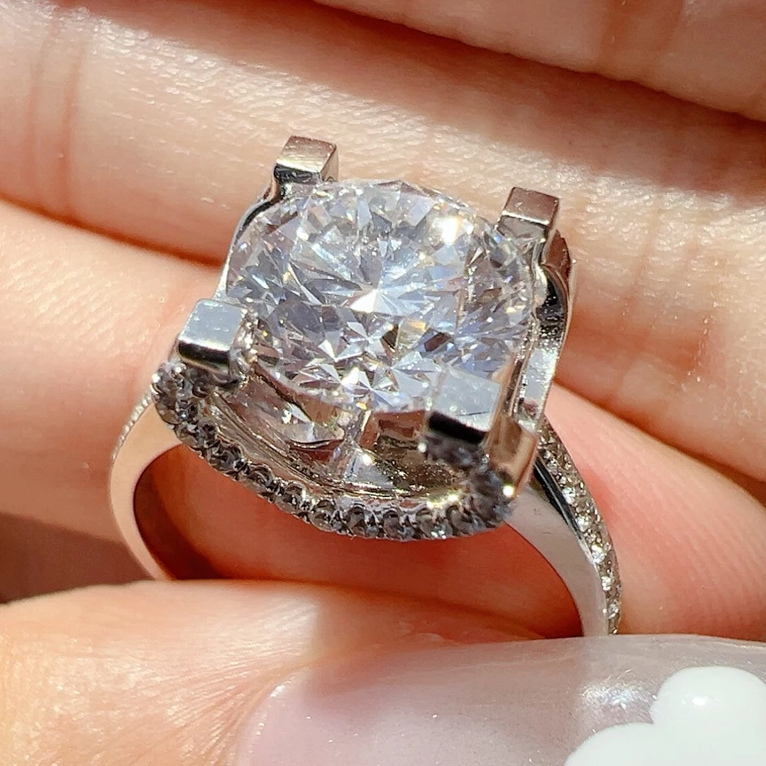 实验室培育钻石18K金镶嵌2.103ct