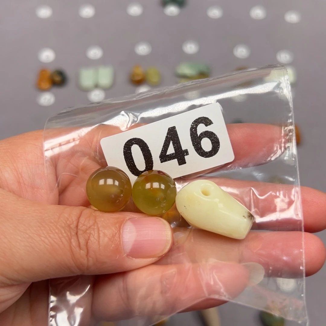 未镶嵌蛇纹石玉颈饰世*微瑕不退不换