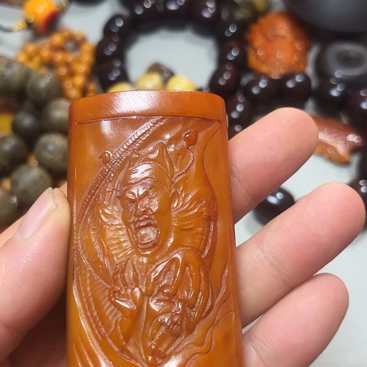 东***东大叶紫檀（黑酸枝木类）