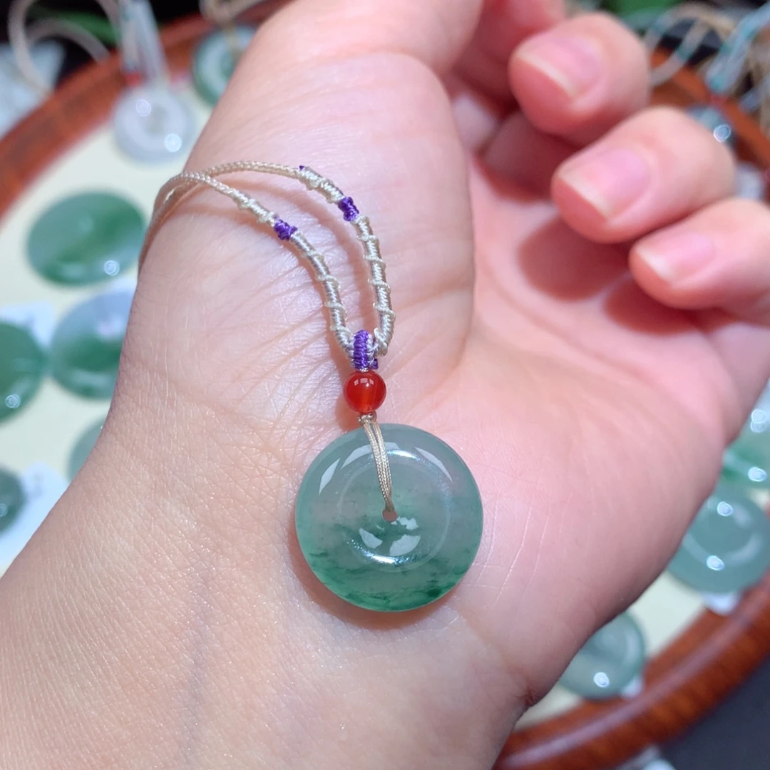 翡翠未镶嵌颈饰翡翠吊坠41