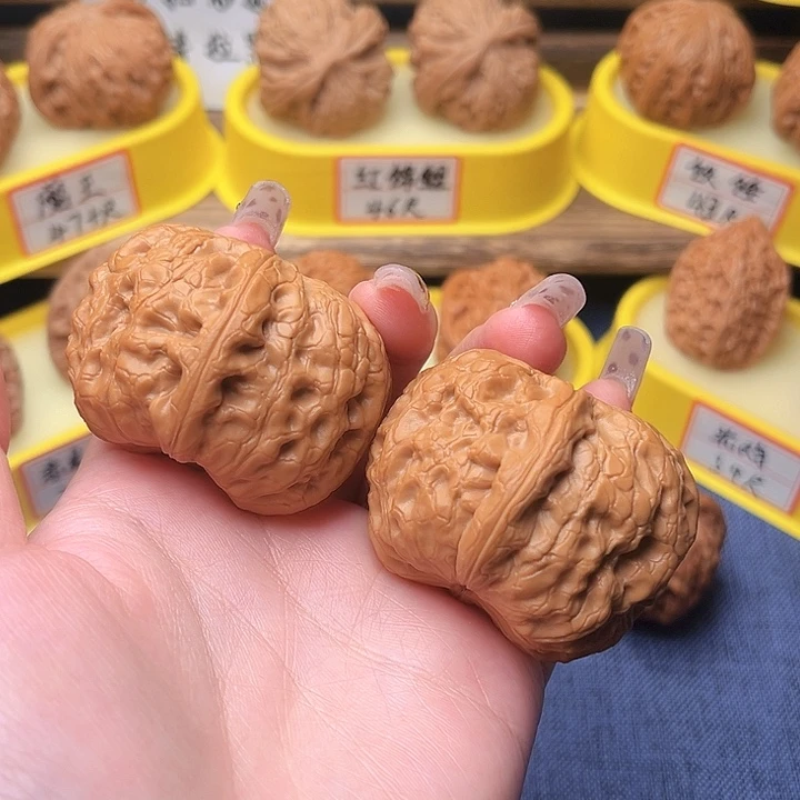 核桃A****～文玩文玩文玩162