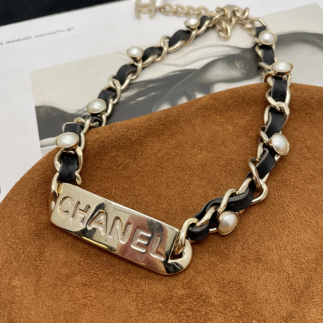 95新 Chanel/香奈儿 香奈儿皮穿珠珠字母项链/x06552