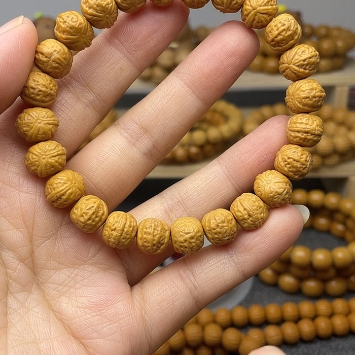 手串猴头核桃正奔三棱