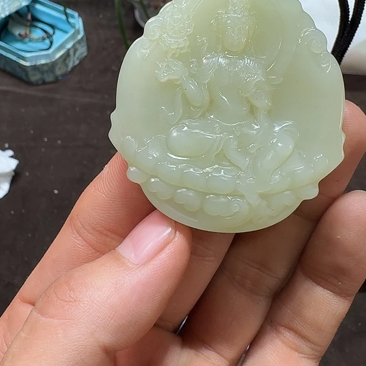 未镶嵌和田玉（糖玉）车挂