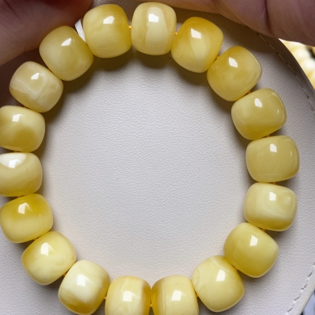 蜜蜡未镶嵌珠宝奇石233