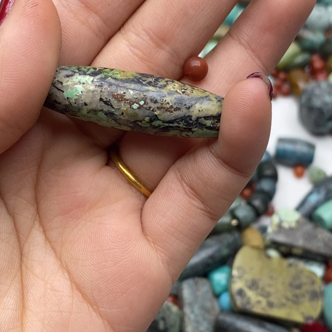 南红玛瑙未镶嵌珠宝奇石