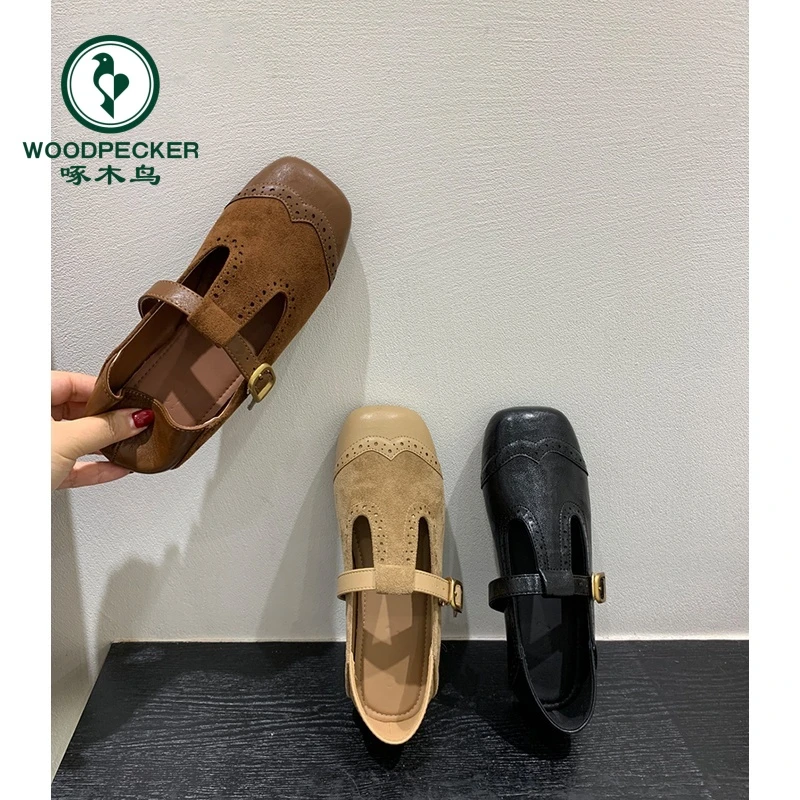 啄木鸟复古雕花浅口单鞋女2025新款秋季小皮鞋黑色法式玛丽珍鞋