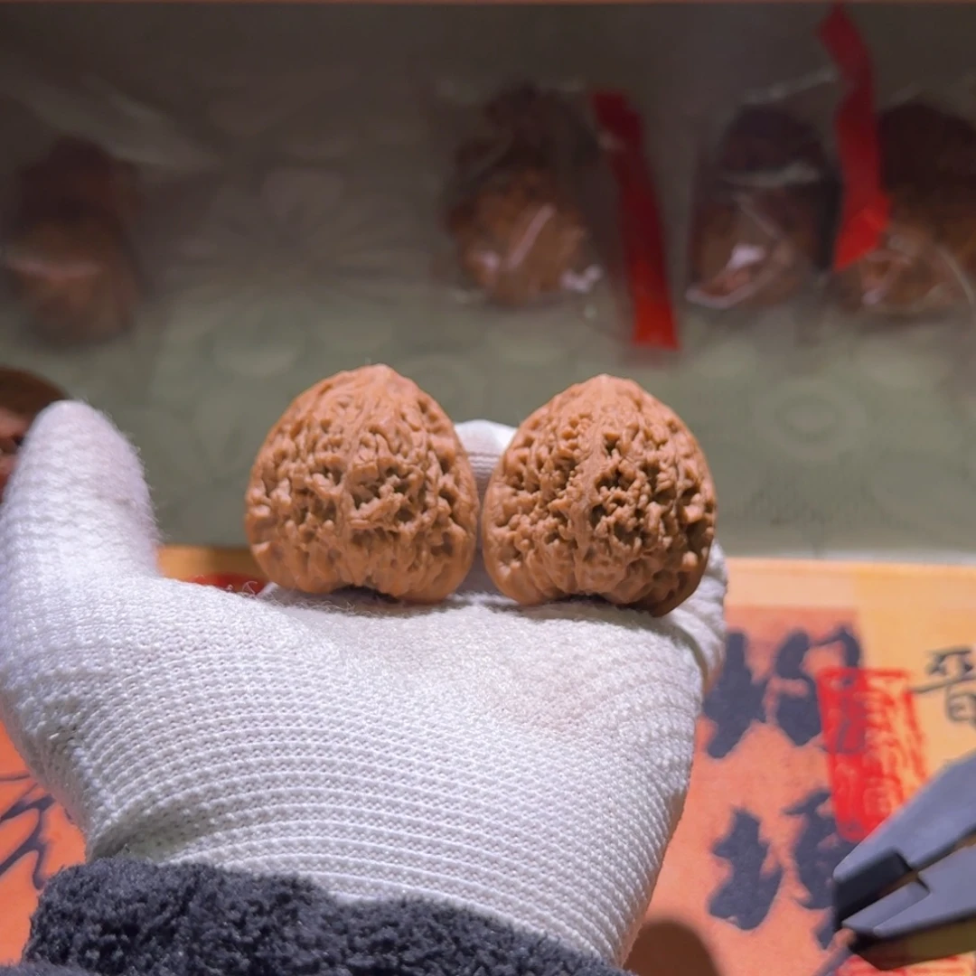 开***b吊坠文玩核桃40南疆石