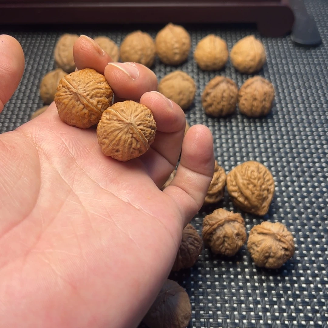 文玩核桃把件铁锤