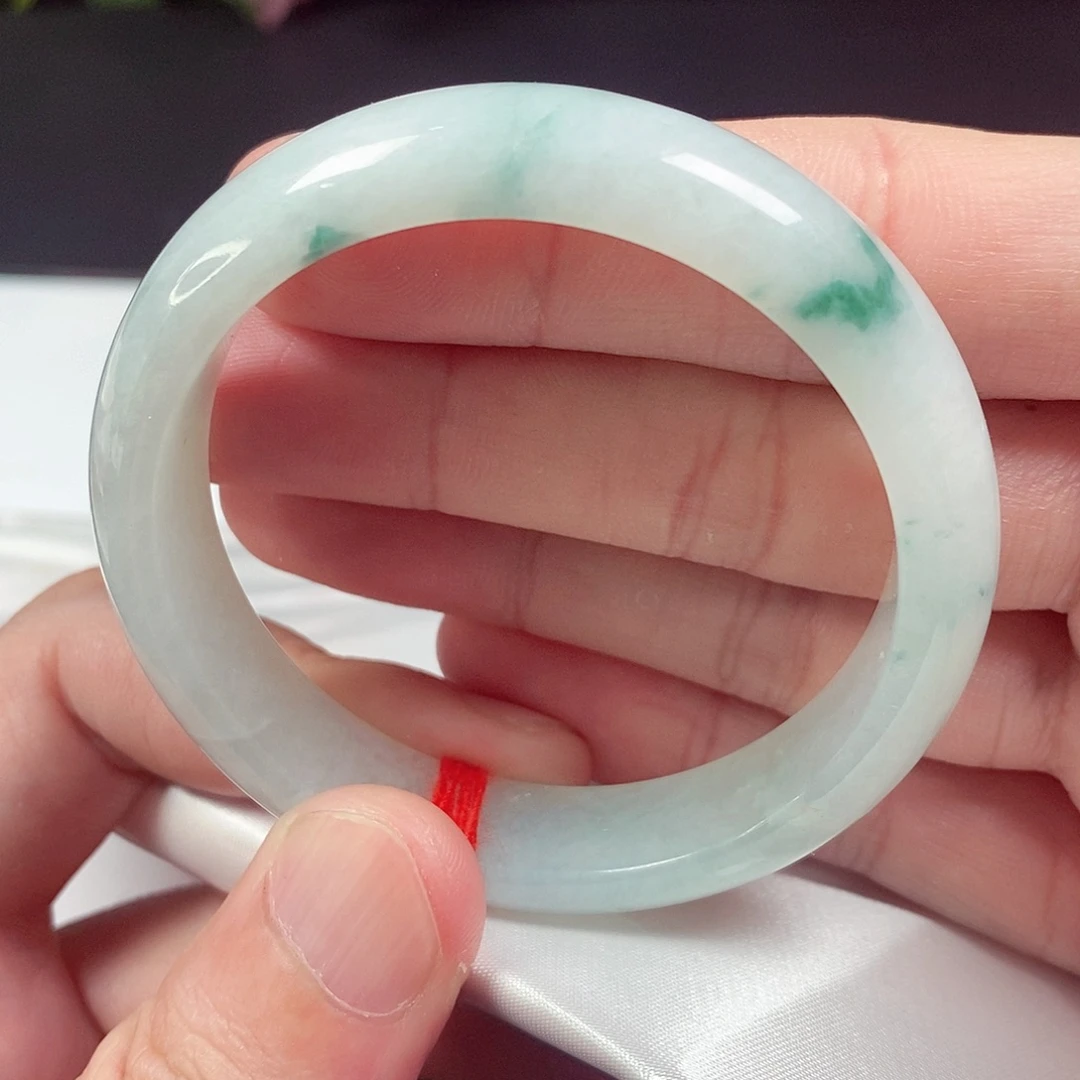 翡翠未镶嵌手镯53.2圈