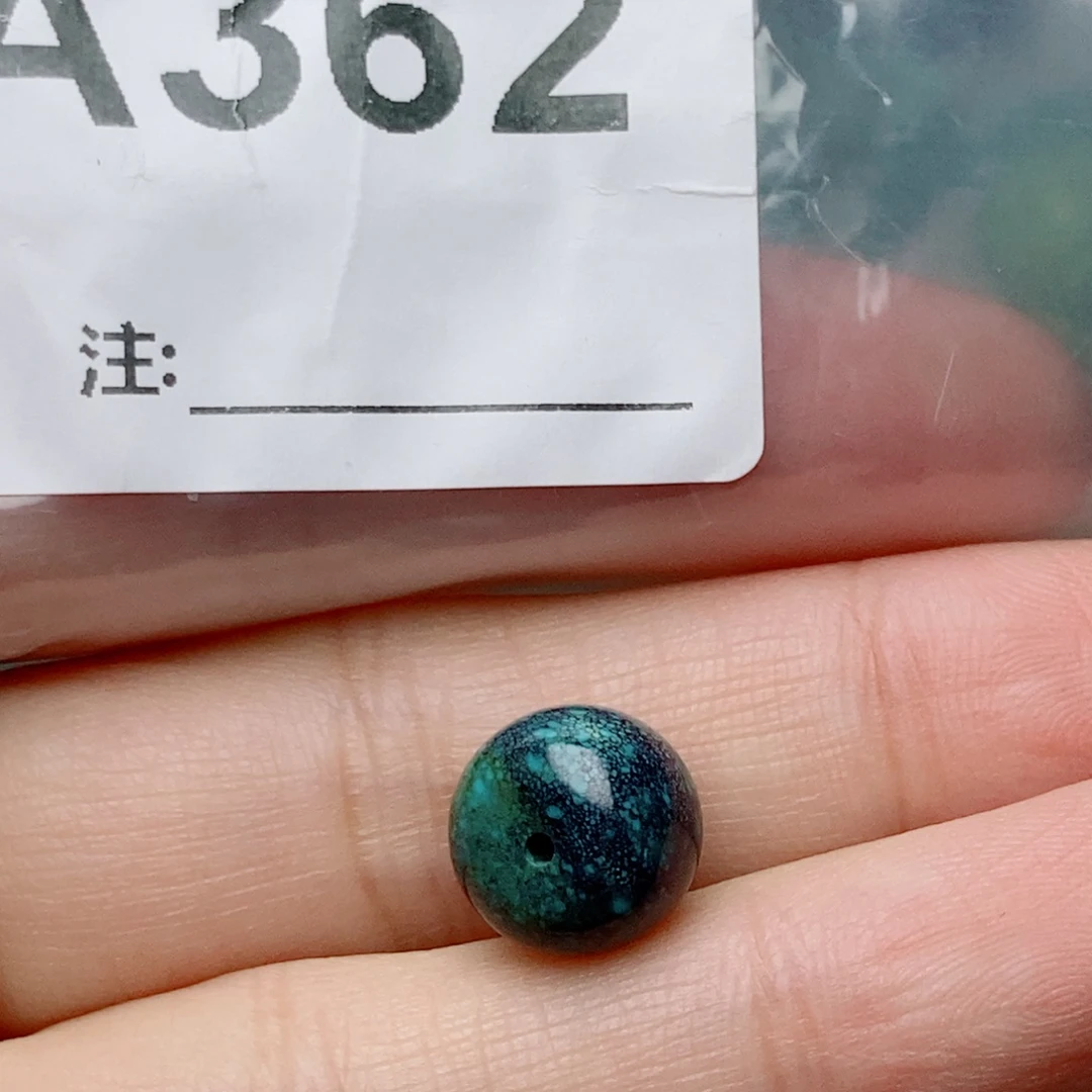 顺***然南红玛瑙未镶嵌珠宝奇石