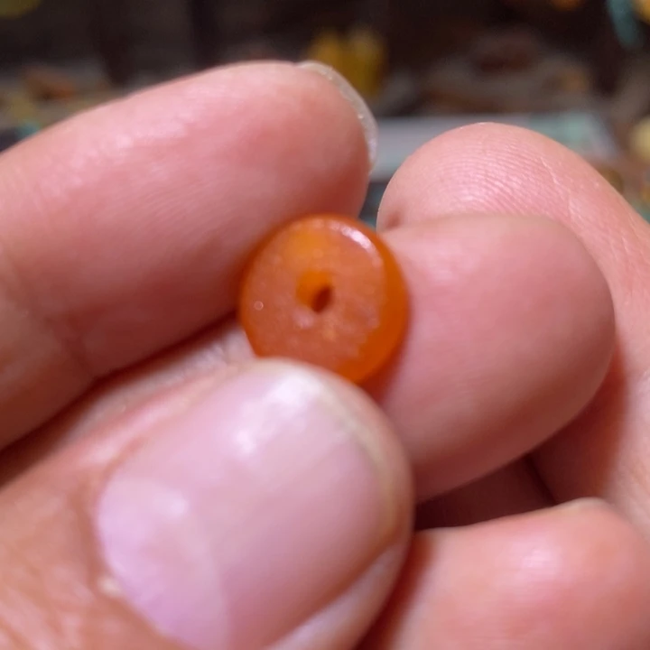 蜜蜡裸石未镶嵌配饰