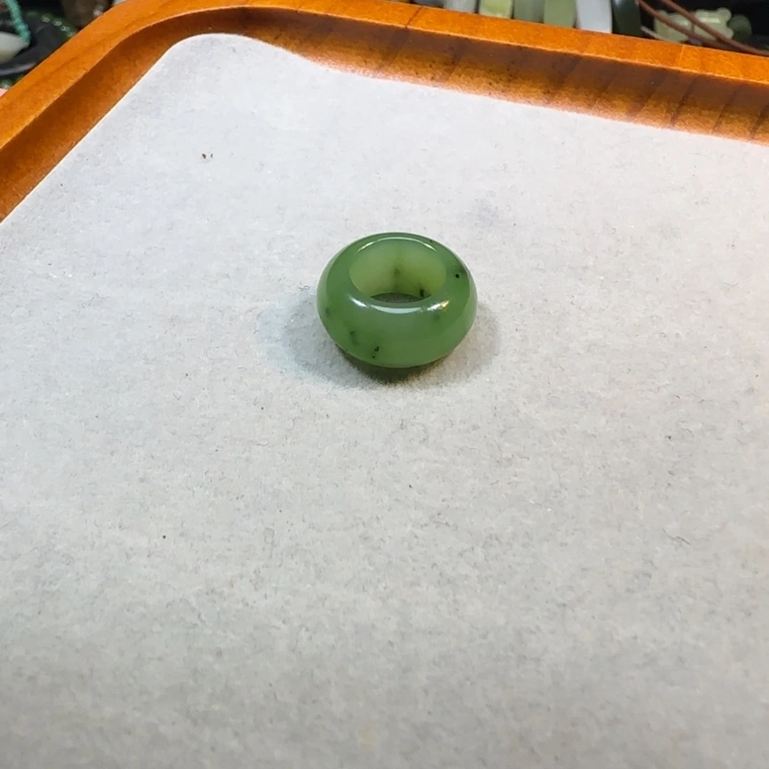 和田玉未镶嵌颈饰碧玉跑环