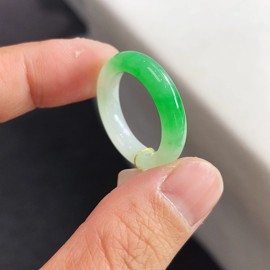 翡翠未镶嵌戒指17号