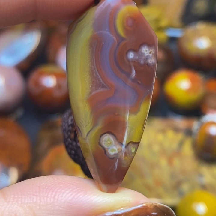 玛瑙/玉髓未镶嵌颈饰