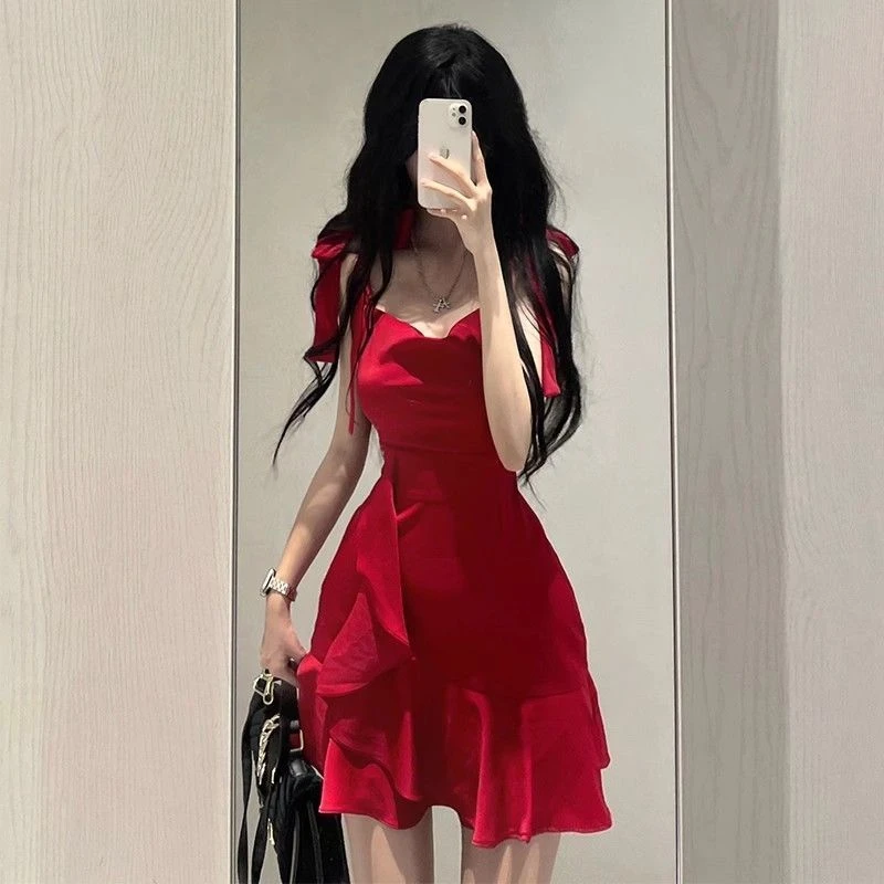 纯欲风夏季新款辣妹荷叶边吊带连衣裙设计感小众气质修身显瘦短裙