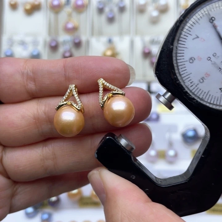 淡水珍珠耳饰未镶嵌