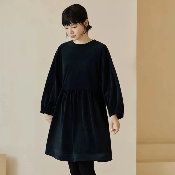 【女装优选QC】哈齿小姐丝绒气质宽松灯笼袖圆领连衣裙20ZZ2409666L