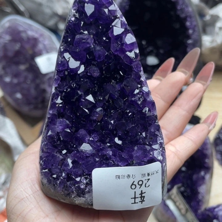 未镶嵌紫晶大型摆件（非配饰）