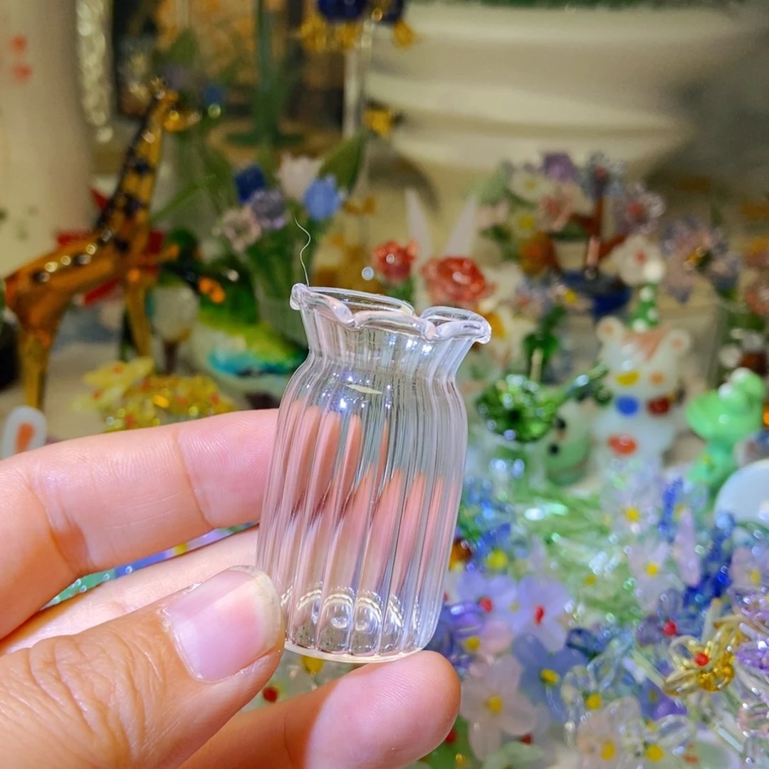 琉璃手工艺品瓶子