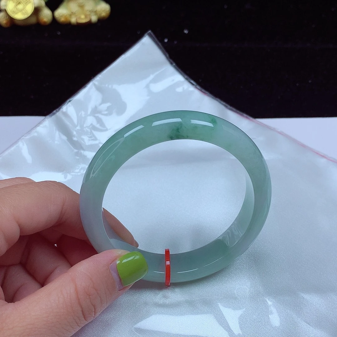 翡翠未镶嵌手镯圈口56